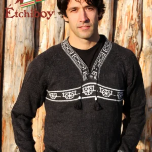 Charcoal Sweater With Red River Cart Chandail Chandail Charbon Avec Charette Unisex