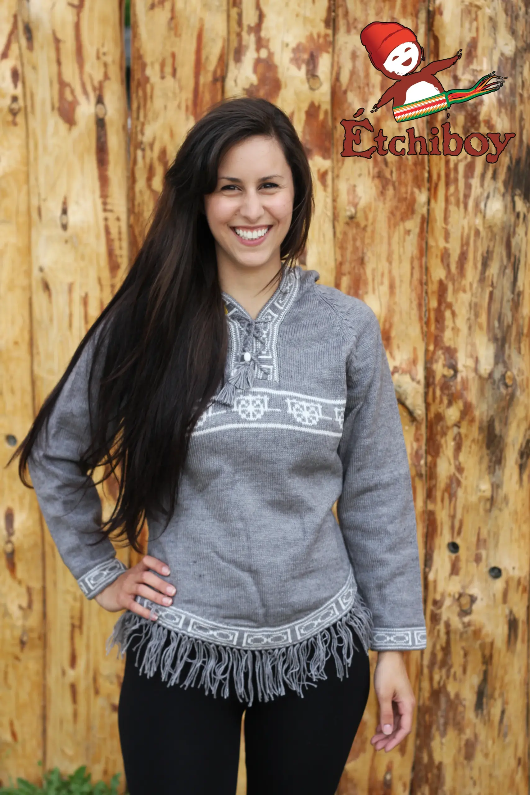 Hooded Grey Sweater With Red River Cart Chandail Gris Avec Capuchon Avec Charrette