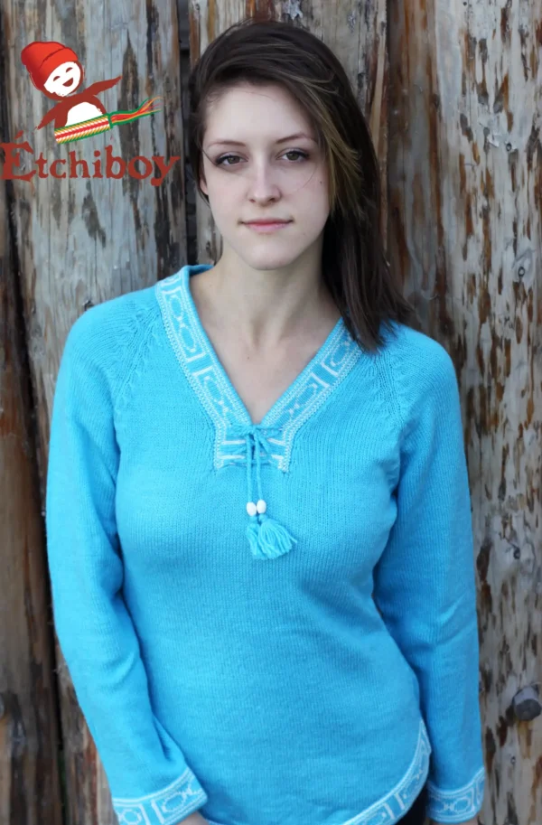 Light Turquoise Sweater Chandail Turquoise Pâle