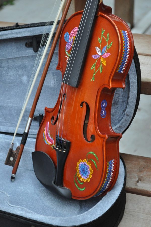 Fiddle With Metis Beadwork Design Violon Avec Dessin de Perlage Metis - Pattern/Modèle -13 2